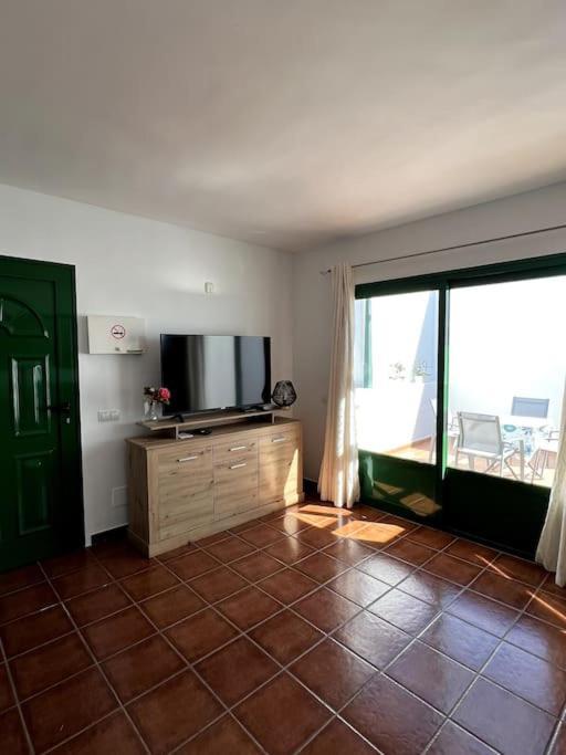Casa Breen - Spacious 1 Bedroom Apartment In Matagorda With Communal Pool Tías Kültér fotó
