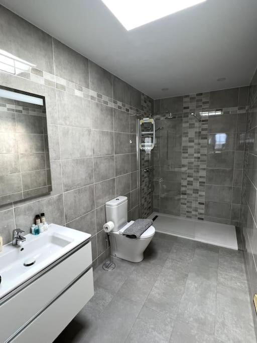 Casa Breen - Spacious 1 Bedroom Apartment In Matagorda With Communal Pool Tías Kültér fotó